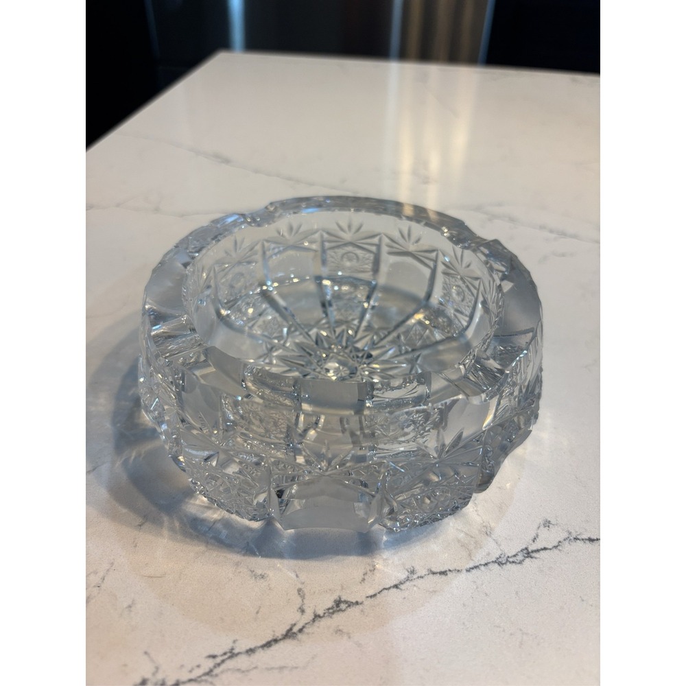 Heavy Lead Crystal Ashtray Round Cut Glass Starburst Cigar Cigarette